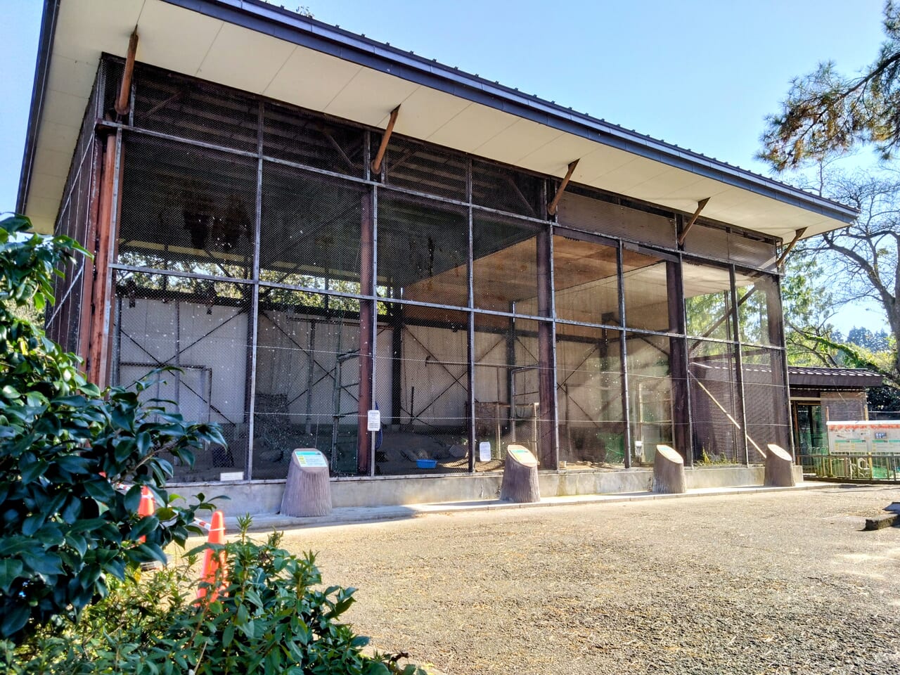 悠久山小動物園_鳥小屋1